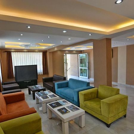 Airport Guelluek Otel Milas 외부 사진