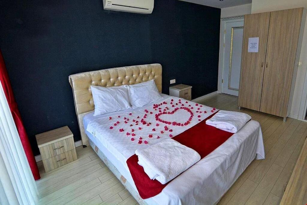 Airport Guelluek Otel Milas 외부 사진